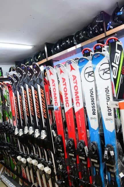 Ski and Snowboard equipment rental in Borovets - Key Points