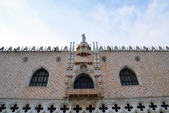 Skip the Line: Best of Venice Private Tour Including San Marco Doges' Palace and Gondola Ride - FAQ