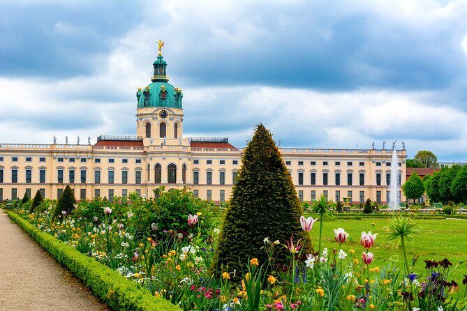 Skip-the-line Charlottenburg Palace Private Tour & Transfers - FAQ