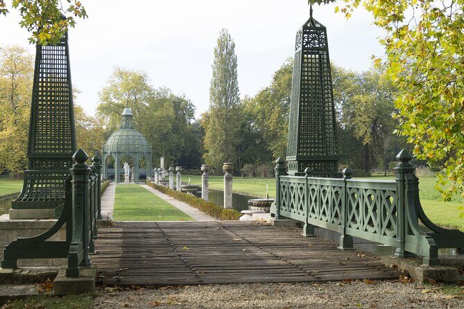 Skip-the-line Château de Chantilly Trip by Car from Paris - FAQ