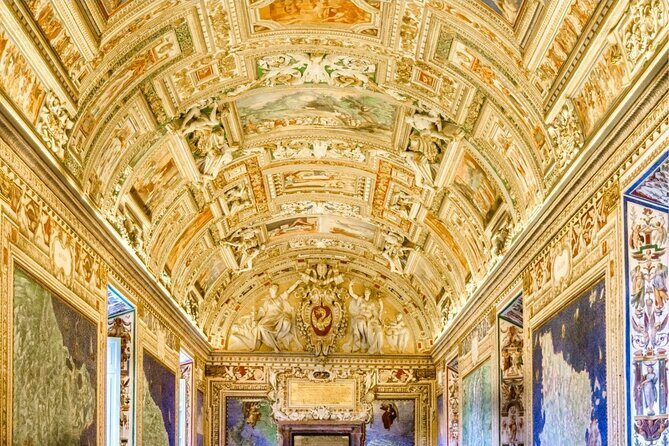Skip-the-Line: Early Entrance Vatican Tour - The Guide and Group Experience