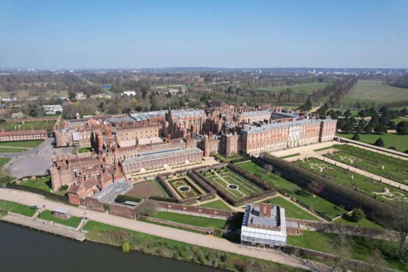 Skip-the-line HamptonCourtPalace Guided Day Trip from London - Who Is This Tour Best For?