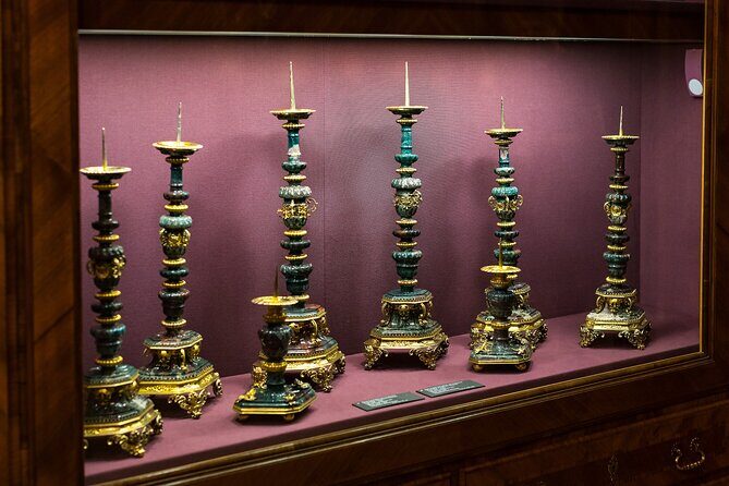 Skip-the-line Imperial Treasury Vienna Private Guided Tour - FAQ
