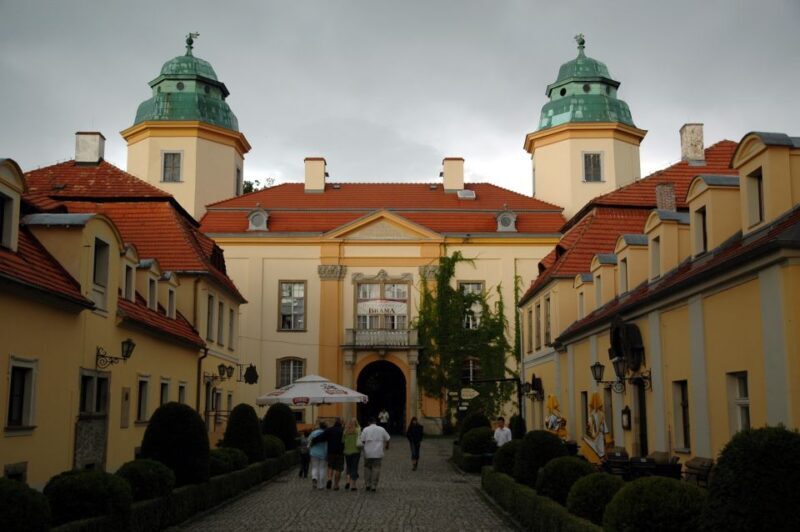 Skip-the-line Ksiaz Castle from Wroclaw by Private Car - Who Is This Tour Best For?
