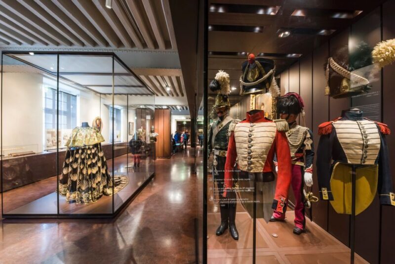 Skip-the-line Les Invalides Guided Tour Semi Private 8ppl - Exploring the Les Invalides Guided Tour: What to Expect