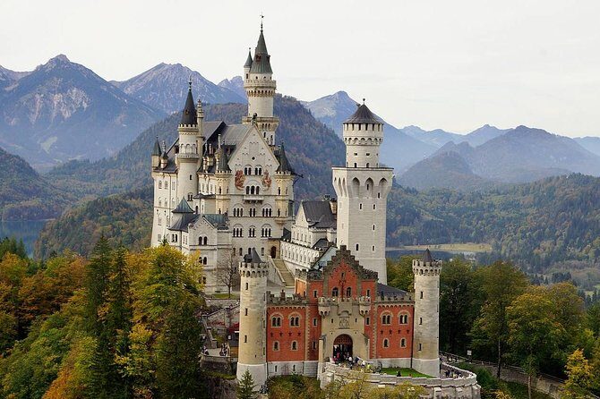 Skip-the-Line Neuschwanstein Castle Tour from Munich - The Itinerary: What You Can Expect
