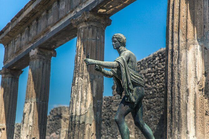 Skip-the-Line Pompeii Guided Tour from Naples - Key Points