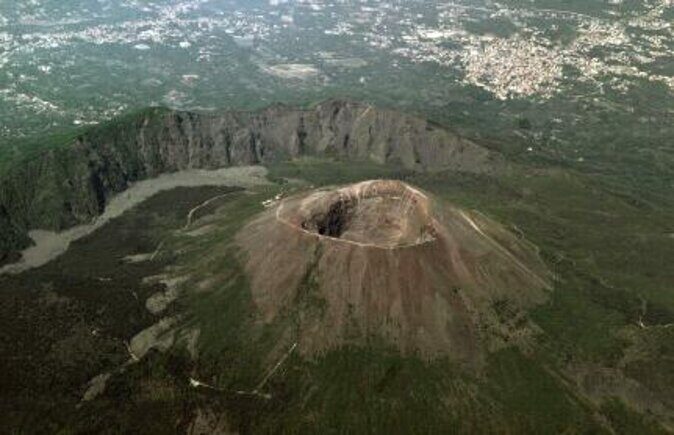 Skip-the-Line Pompeii & Mt. Vesuvius Day Trip from Sorrento - Key Points
