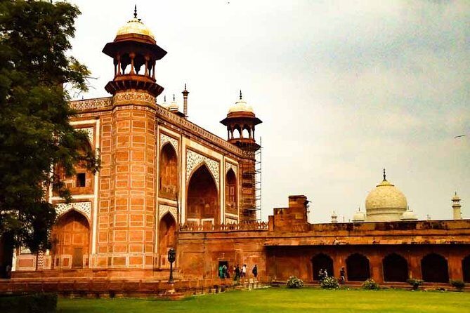 Skip The Line Private Taj Mahal & Agra Fort Day Tour By Car - Who Would Love This Tour?