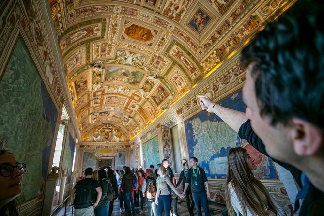 Skip-the-line Sistine Chapel & Vatican Highlights Guided Tour - Valuing the Experience: Is It Worth the Price?