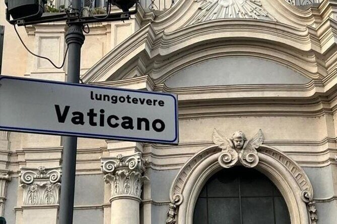 Skip-The-Line Tickets To Vatican Museum And Sistine chapel - Introduction: The Charm and Challenges of Visiting the Vatican