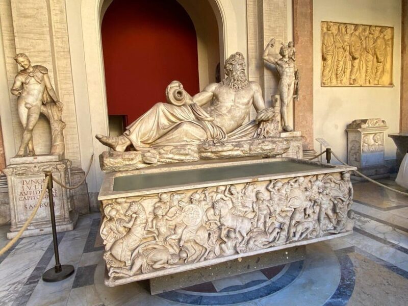 Skip-the-Line Tickets: Vatican Museum and Sistine Chapel - An In-Depth Look at the Experience