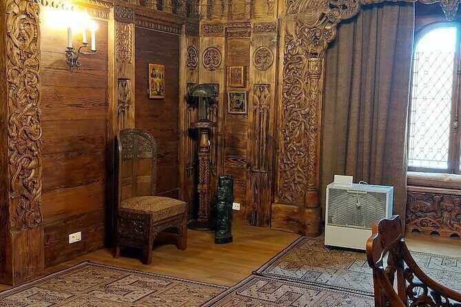 Skip-the-line to Cotroceni Royal Palace in Bucharest - An In-Depth Look at the Cotroceni Palace Tour