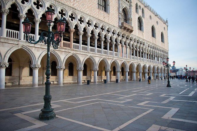 Skip the Line Venice Doge's Palace and St. Mark's Basilica Tour - FAQ