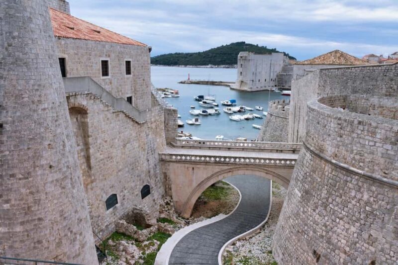 Skip-the-line Walls of Dubrovnik Lovrijenac Fortress Tour - Key Points