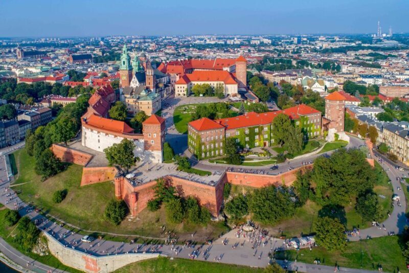 Skip-the-Line Wawel Castle Chambers Private Tour - Who Will Love This Tour?