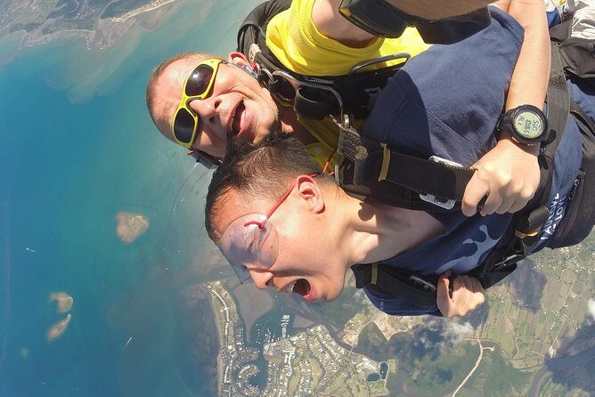Skydive Fiji Radical 10000ft Tandem Jump (30 seconds free fall) - What’s Included and Optional Extras