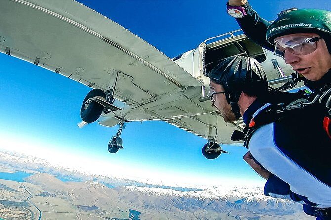 Skydive Mt. Cook - 70+ Seconds of Freefall from 16,500ft - Who Should Consider This Tour?