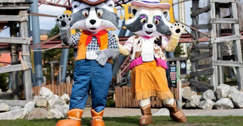 Slagharen: Dayticket Themepark & Resort Slagharen - Jules Adventureland and Themed Attractions