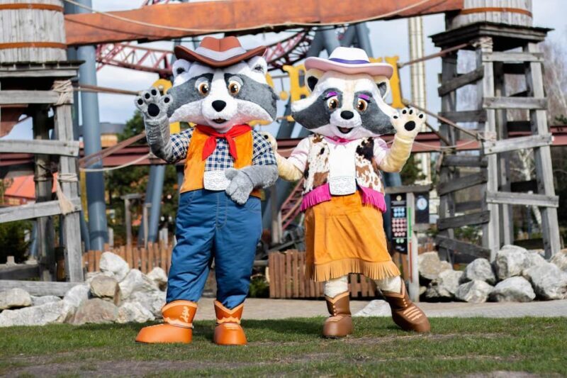 Slagharen: Dayticket Themepark & Resort Slagharen - Villains and Adventure in Slagharen