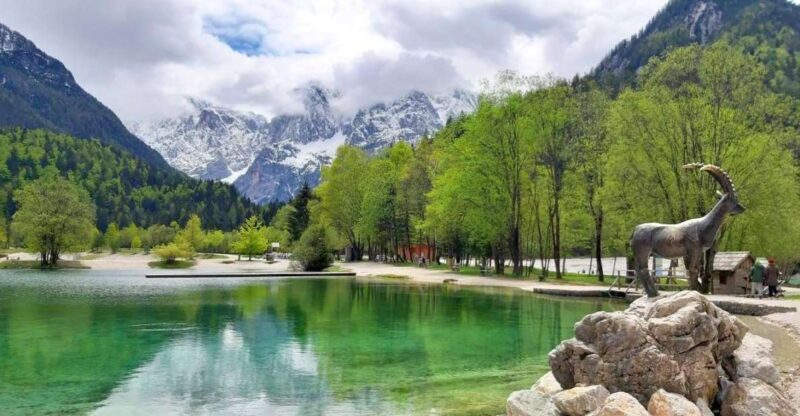 Slovenia's lakes, Nature and Waterfall - Key Points