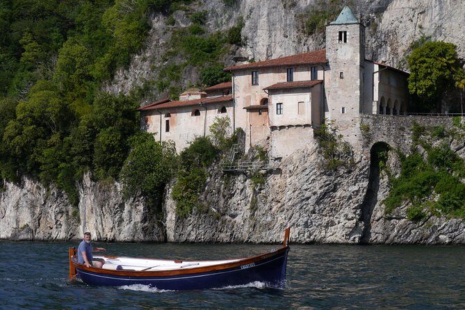 Slow boat tour for small groups with appetizer on Lake Maggiore - Who will love this tour?