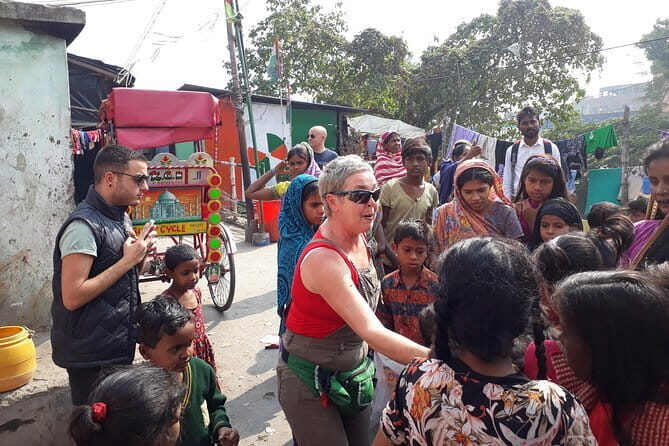 Slum Tour: A Different Side To The 'City Of Joy' - A Closer Look at the Experience