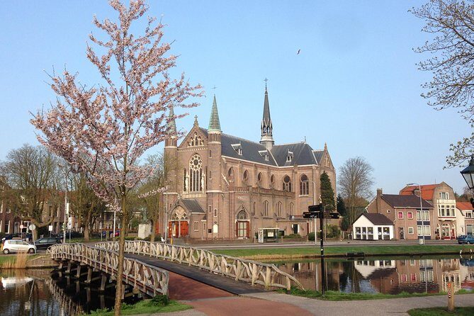 Small Group Alkmaar City Walking Tour *English* - The Sum Up