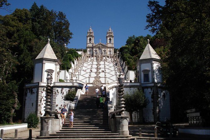 Small-Group Braga Half-Day Tour with Bom Jesus Sanctuary - Exploring Braga: What to Expect from the Tour