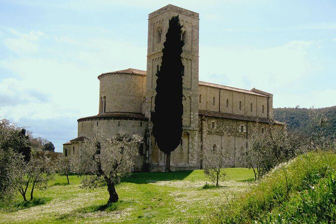 Small-Group Brunello di Montalcino Wine-Tasting Trip from Siena - A Deep Dive into the Tuscan Wine Experience
