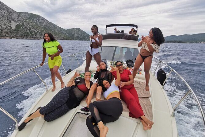 Small group by premium yacht to Elaphite - Frequently Asked Questions (FAQs)