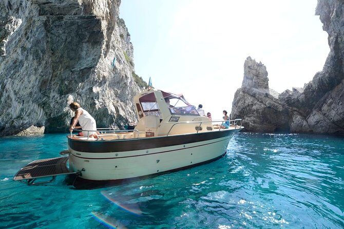 Small Group Capri Island Boat Ride with Swimming and Limoncello - FAQ
