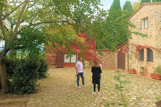 Small group Chianti, Montalcino & Monteriggioni castle from Siena - The Verdict: Is It Worth It?