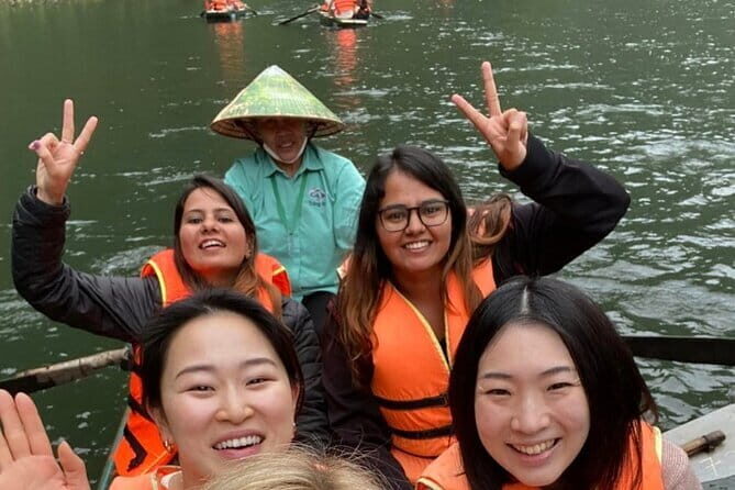 Small Group Day Tour: Quang Phu Cau Incense Village to Ninh Binh - Tam Coc Boat Ride