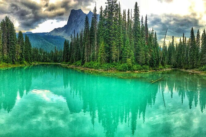 Small Group Day Tour to Banff Lake Louise Moraine Lake Icefields - Authentic Experiences from Travelers