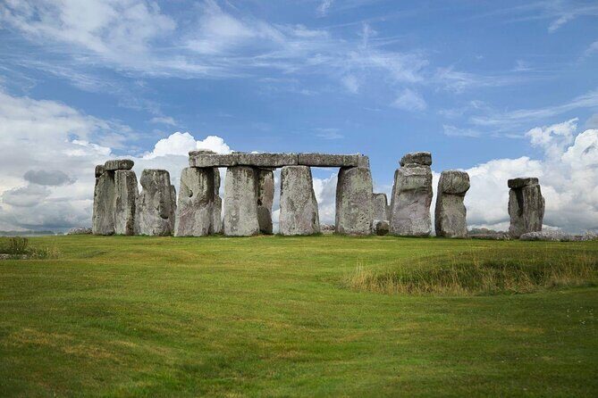 Small-Group Day Trip to Stonehenge, Glastonbury, and Avebury from London - Key Points: