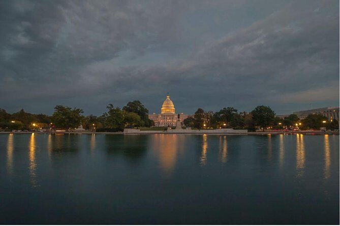 Small Group DC Tour by Van - Who Would Benefit Most from This Tour?
