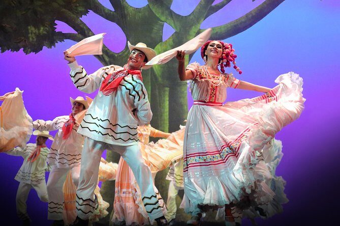 Small Group: Discover the Folkloric Ballet of Mexico - Key Points