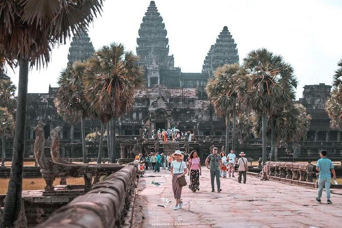 Small-Group Explore Angkor Wat Sunrise Tour with Guide - Why This Tour Works