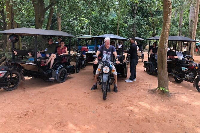 Small-Group Explore Angkor Wat Sunrise Tour with Guide - An In-Depth Look at the Tour Experience