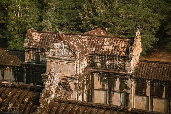 Small Group Explore Angkor Wat Tour with Guide from Siem Reap - Who Is This Tour Best Suited For?