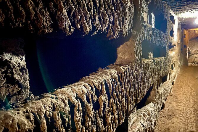 Small Group Express Tour of Roman Catacombs with Transfer - The Itinerary Breakdown: What You Can Expect