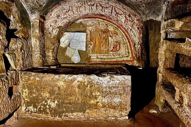 Small Group Express Tour of Roman Catacombs with Transfer - The Experience of Visiting the Catacombs