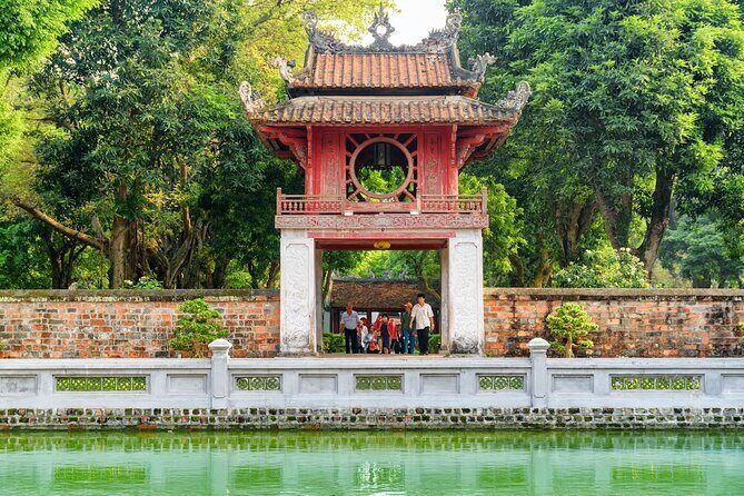 Small Group Hanoi Luxury City Tour Monday and Friday Only - Exploring Imperial Grandeur: Thang Long Citadel