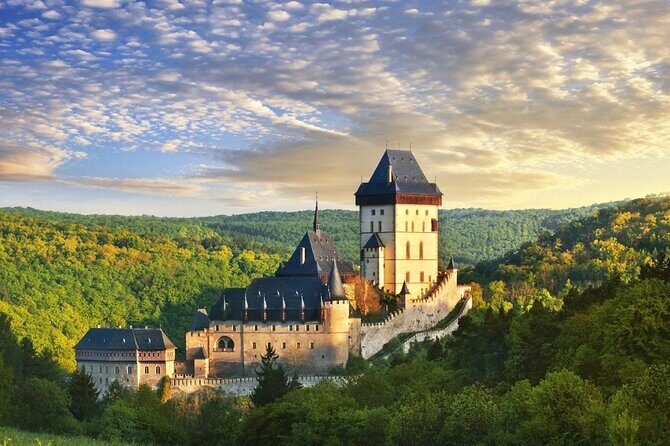 Small-Group Karltejn Castle and Caves - All inclusive day trip - FAQ
