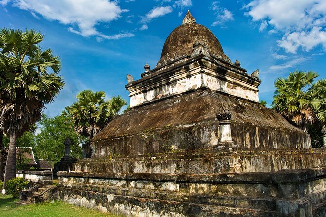 Small Group: Luang Prabang's Must-See Sights Including Mount Phousi - Climbing Mount Phousi: Panoramic City Views and Sunset