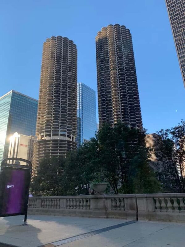 Small Group Max 12: Chicago Architecture and Aesthetics Tour - Summary