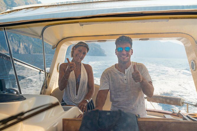 Small Group of Amalfi Coast Full Day Boat Tour from Positano - Key Points