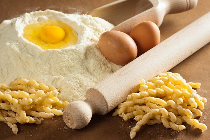 Small group Pasta and Tiramisu class in Palermo - The charm of the hosting environment