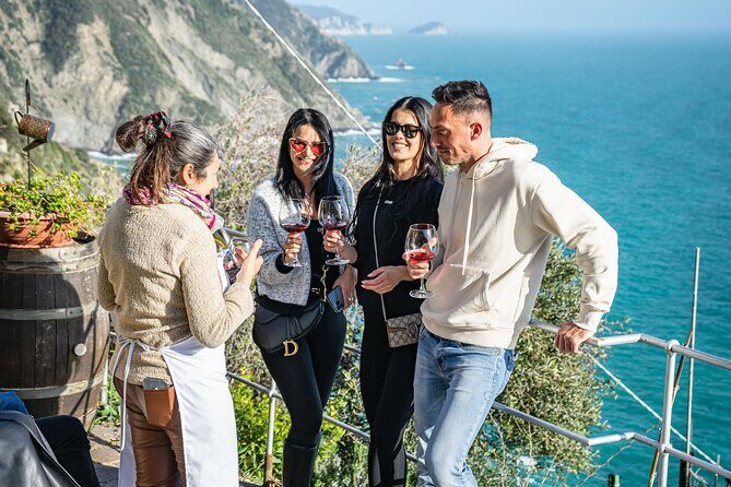 Small group Pasta and Tiramisu class in Riomaggiore - FAQ